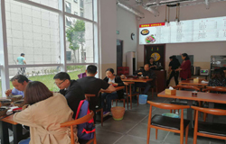 煲来饱去快餐加盟 打造餐饮连锁新标杆，共创财富未来